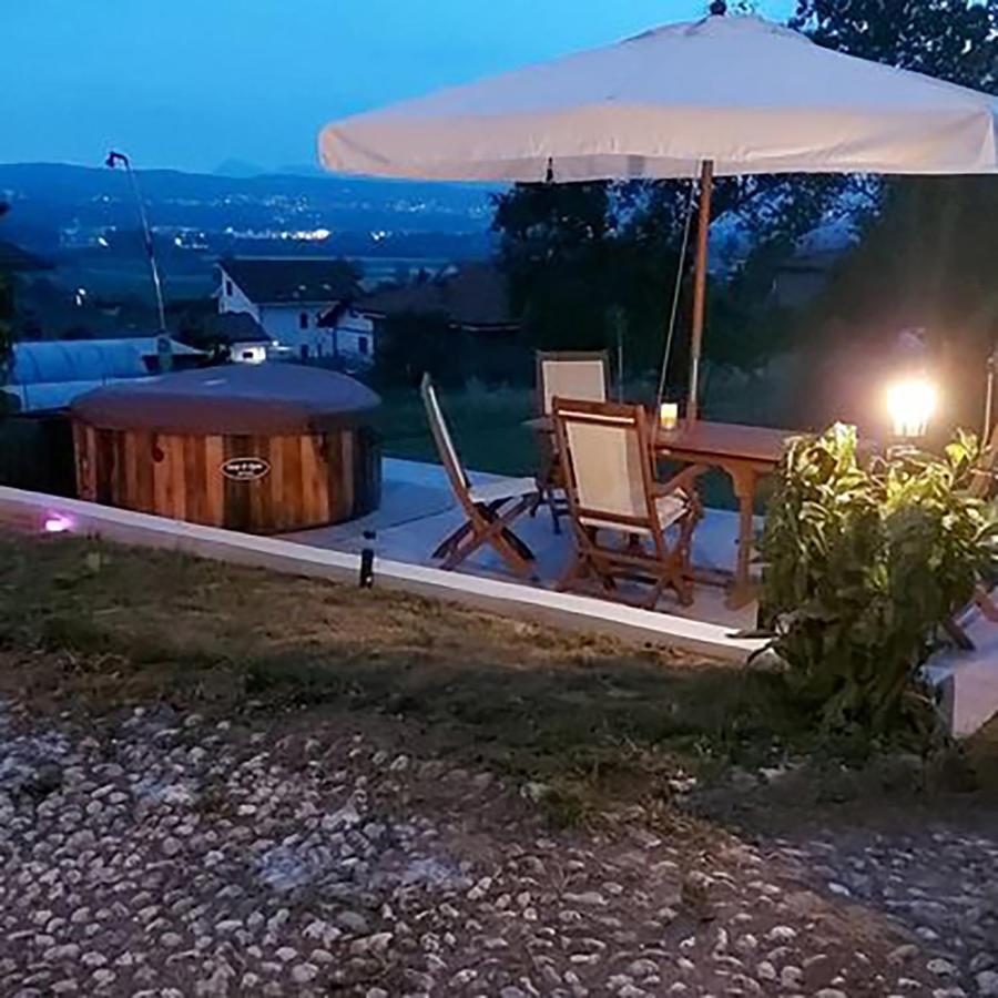 Casa Dell'Agrifoglio Hotel Caselette Exterior photo